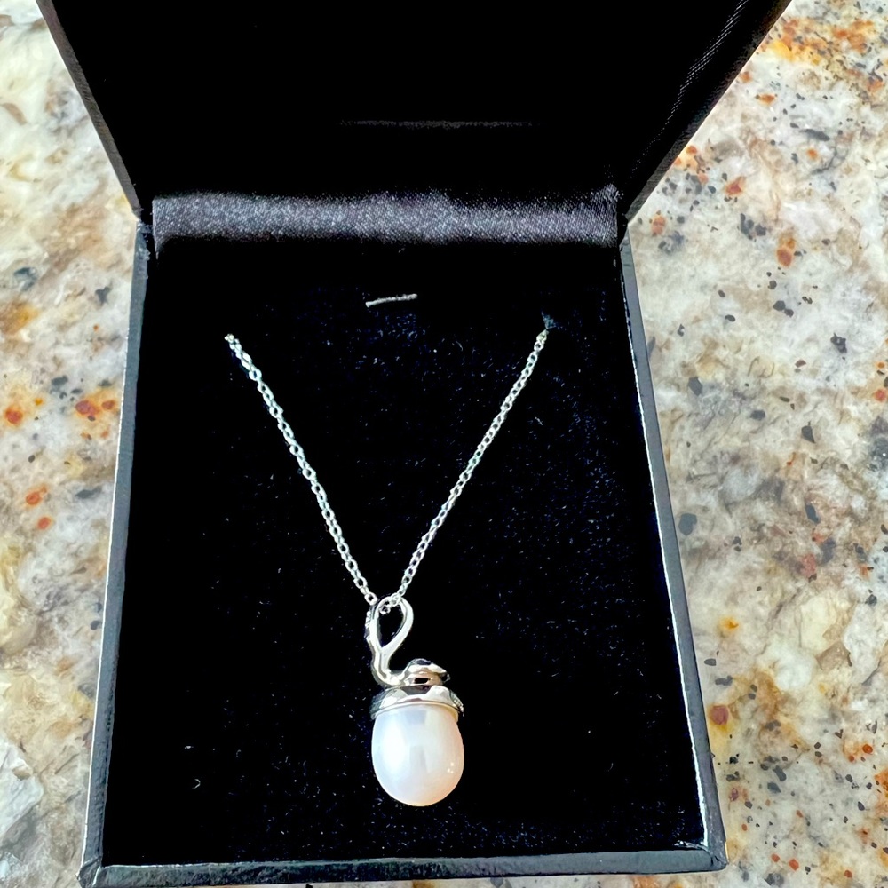 Real Silver and Pearl Necklace